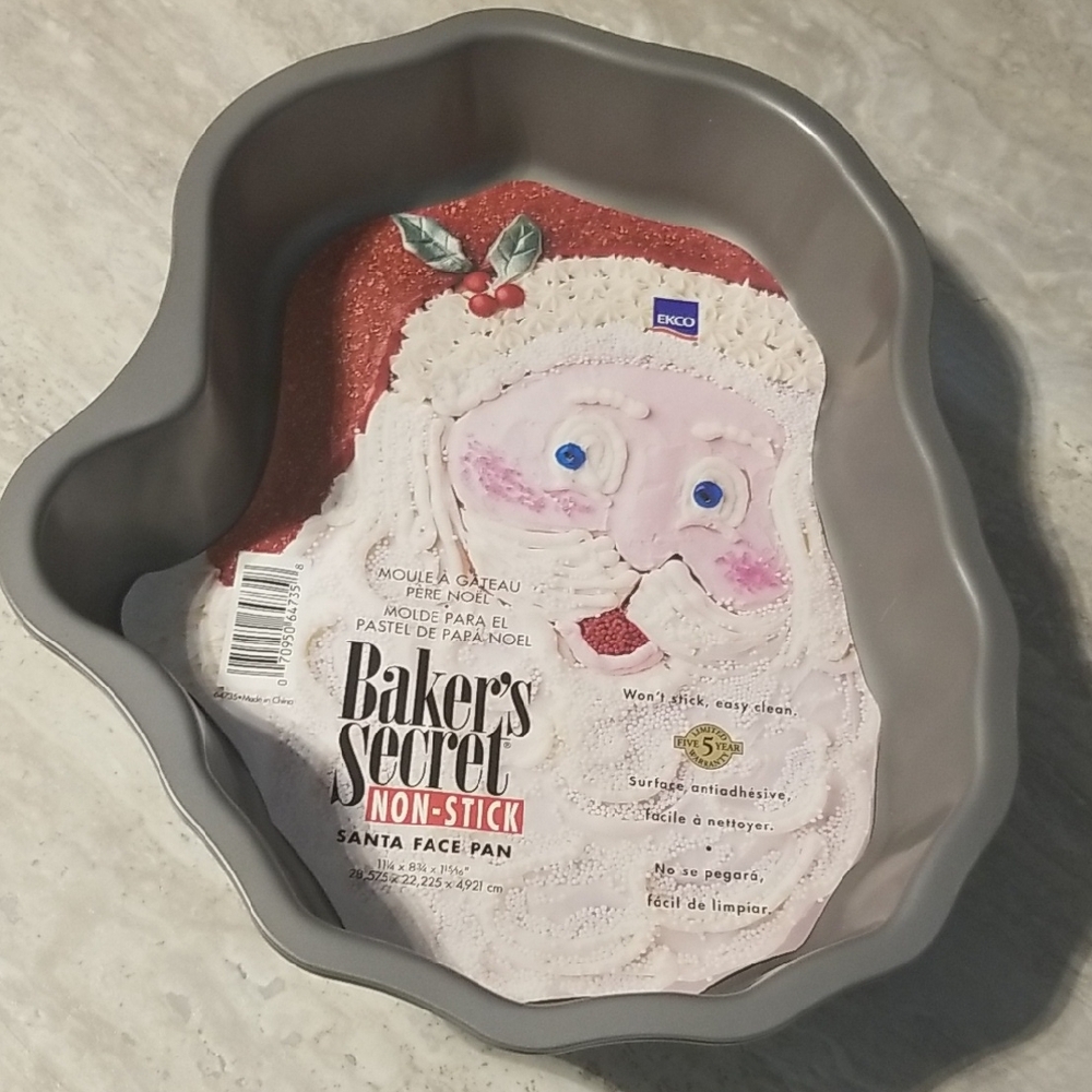 Baker's Secret Non Stick Santa Cake Pan Set Of 2 New